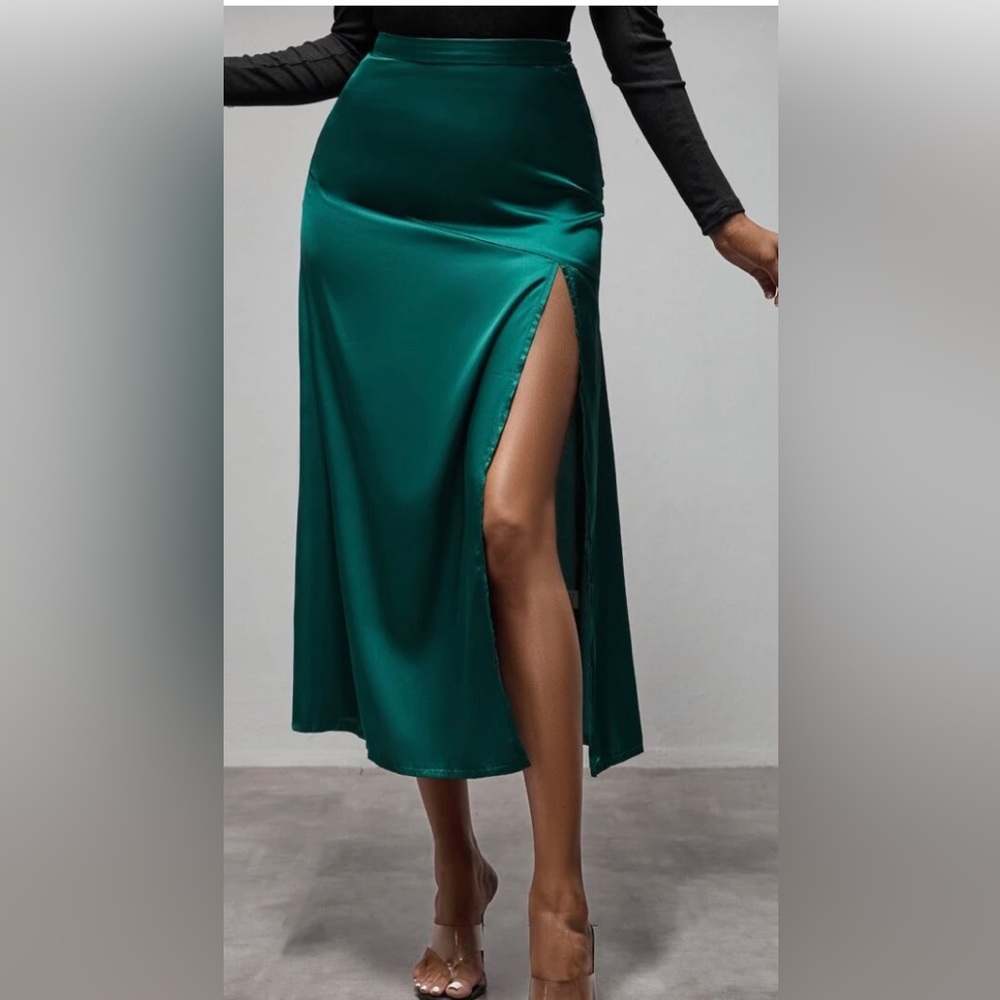 Never Worn Thigh Split High Waist Green Satin Skirt